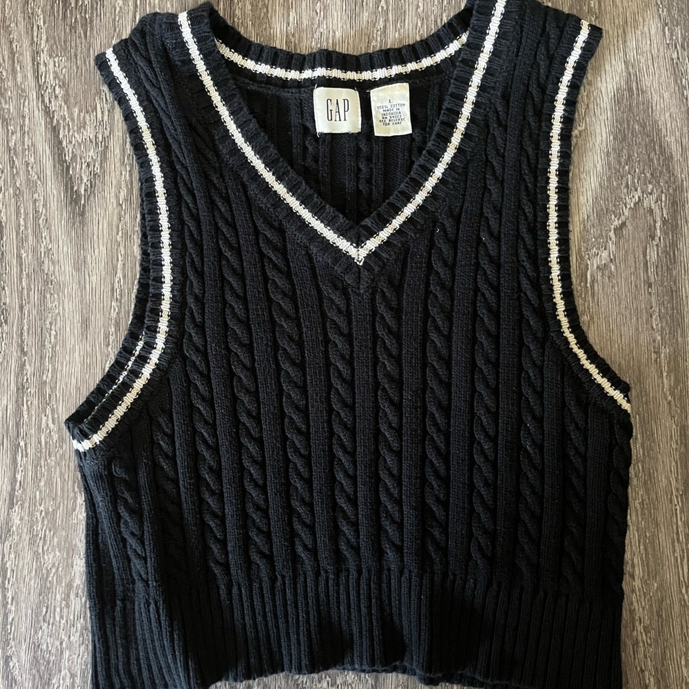 GAP Black and White Ribbed Crop Tank Top